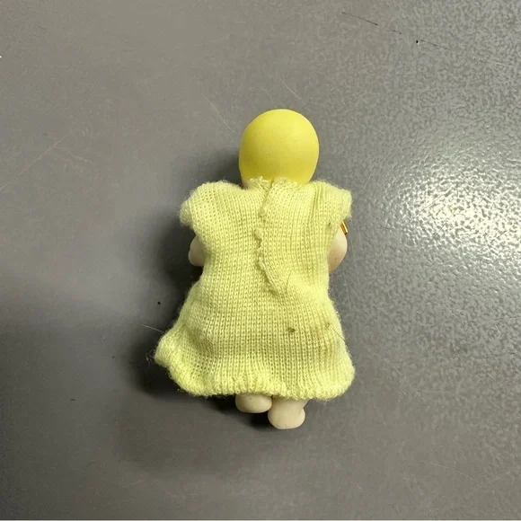 Yellow and White Dollhouse Nursery Furniture Set - Picture 14 of 14